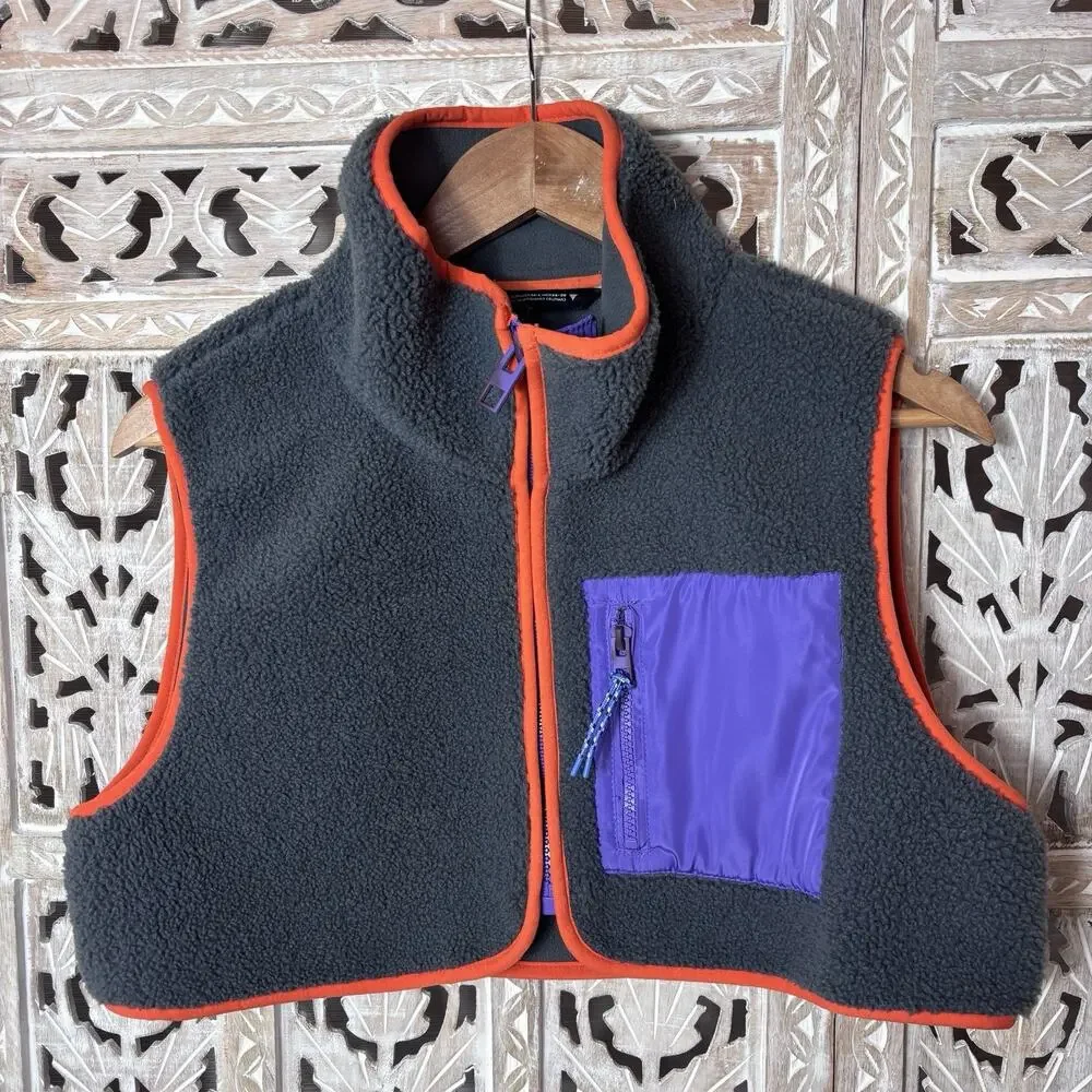 Zara Fleece Vest Women Cropped Full Zip Size M/L Granola Girl Outdoor Gorpcore